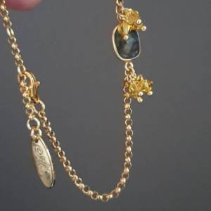 goldenes Armband mit Labradorit und gelben Kristallen, Silber vergoldet Bild 2
