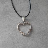 Stacheldraht Herz Halskette gothic Liebe Bild 1