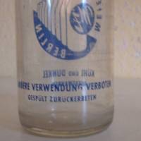 Alte Berliner Milchflasche aus den 60er Jahren - Meierei-Zentrale Berlin - MZ - Kühl und Dunkel Aufbewahren Bild 2