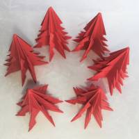 6 Origami Tannenbäume aus Faltpapier rot-gold, Weihnachten, Advent, Fest, Aufsteller Bild 2