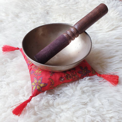 Klangschalenkissen „INDIA 1“ aus Seide * für Meditation / Yoga * Multicolor* mit Bio-Dinkelspelz Füllung * Rot*