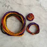 Stilvolle Filzkette mit passendem Armband Farbenfrohe Filzkreationen von Lohmi-Design Bild 4