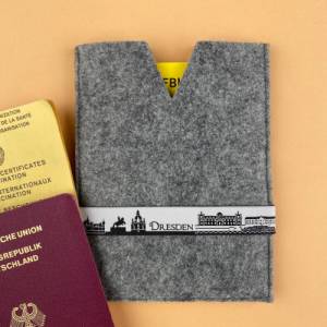Reisepasshülle Dresden Impfpasshülle Skyline Geschenkideen Stadt Hülle Filz hellgrau - Für den alten und neuen Impfpass Bild 6