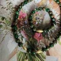 Wunderschöne, handgefertigte Halskette mit grünen Jadekugeln,Edelstein-Kette,Jade Collier,grüne Perlenkette,Geschenk, Bild 3