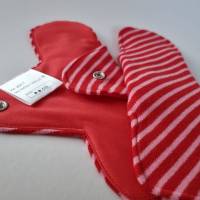 Waschbare Damenbinden, zweilagig - Zwei im Set - in rot-rosa "Streifen" - von he-ART by helen hesse Bild 1