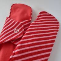 Waschbare Damenbinden, zweilagig - Zwei im Set - in rot-rosa "Streifen" - von he-ART by helen hesse Bild 3