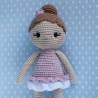 Häkelpuppe Puppe Ballerina aus Baumwolle tolles Geschenk für Kinder Bild 2