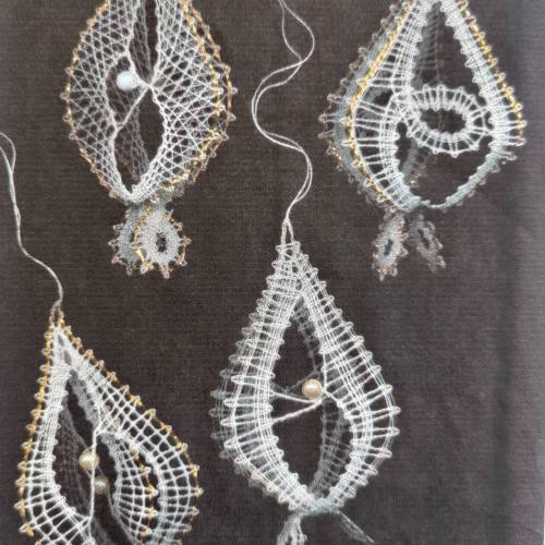 Baumschmuck Klöppelbrief als PDF Download