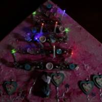Wanddeko BABY-BAUM künstlerischer, abstrakter Weihnachtsbaum auf einem Keilrahmen Künstlerbaum m. LED-Beleuchtung Bild 6
