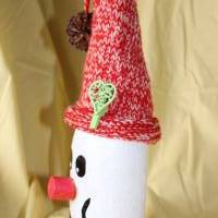 Geldgeschenk  OTTO SNOW, nette Idee zum Nikolaus, witziges Upcycling-Projekt, gestaltet mit Acrylfarbe und Wolle Bild 6