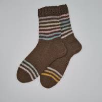 Gestrickte Socken in Braun mit dezenten Glitzer Streifen, Gr. 40/41, handgestrickt, la piccola Antonella Bild 1