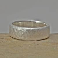 Gehämmerter Ring "Endless" Silber 925,  Bandring mit Hammerschlag, massiv geschmiedeter Silberring Bild 2