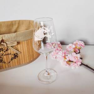 Personalisiertes Weinglas mit Name und Dobermann Motiv | Trinkglas mit Namen | Geschenke für Hundeliebhaber Bild 1