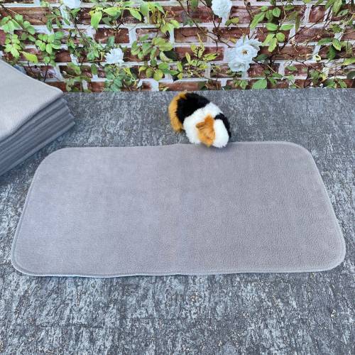 DiBi's PipiPad* 10-Set urindichte formstabile PipiPads (Gr. B) 34x68 "Hellgrau" Fleecehaltung Meerschweinche