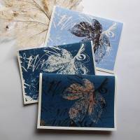 Postkartenset 3 Stück handgemacht Blätter mit Kalligraphie in verschiedenen Blautönen Bild 4