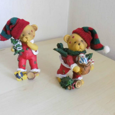 Winterkinder,Weihnachtsfiguren 2 Bären - Teddys mit Geschenken zum basteln Dekorieren