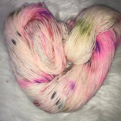 Sockenwolle handgefärbt, 4-fädig, 100g