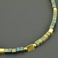 Zarte Halskette mit Hämatit und vergoldetem 925er Silber, minimalistische,zierliche Edelsteinkette, kleine Würfelkette Bild 1