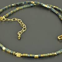 Zarte Halskette mit Hämatit und vergoldetem 925er Silber, minimalistische,zierliche Edelsteinkette, kleine Würfelkette Bild 3