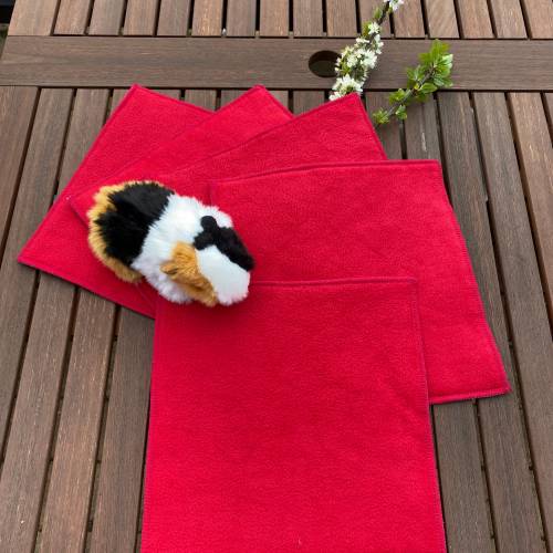 DiBi's PipiPad* 5-Set urindichte Pipipads für Kuschelsäcke Meerschweinchen  ca 28 x28 cm -rot-