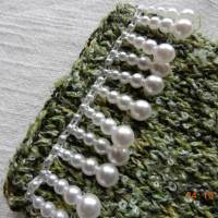 Armstulpen mit Perlenband,handgestrickt,grün, Bild 1