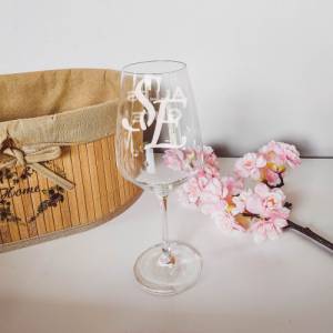 Personalisiertes Weinglas mit Name und Monogramm | Trinkglas mit Namen | Geschenke mit Wunschgravur Bild 2
