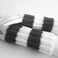 Pulswärmer 100 % Merino-Wolle handgestrickt grau weiß Streifen - Damen Einheitsgröße - Modell 27 Bild 2