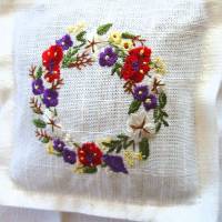 Lavendelkissen aus Leinen Bunter Blütenkranz von Hobbyhaus Bild 7