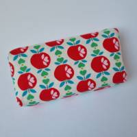 Taschentüchertasche "TaTüTa rot-weiß Äpfel" aus Baumwollstoff genäht, von he-ART by helen hesse Bild 4
