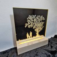 Lasergravur auf Glasspiegel mit Licht, Pferd, Baum mit Familie, Baum mit Kinder, Mandala, Herz, Leuchtturm Bild 2