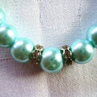 Perlenarmband in mintgrün mit silberfarbenen Strassrondellen handgemacht von Hobbyhaus Bild 2