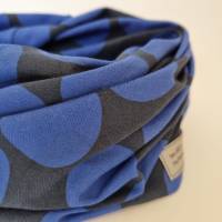 Beanie-Loop - gleichzeitig Mütze und Loop - für Damen, genäht aus Jersey in dunkelblau-blau, von he-ART by helen hesse Bild 8