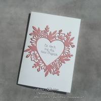 Grußkarte zur Hochzeit: Ein Hoch auf das neue Ehepaar ~ Motiv: Herz mit Blumenornamenten ~ 10,5 x 14,85 cm Bild 1