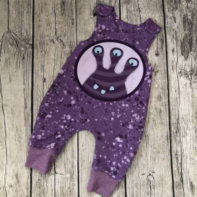 wunderschöner Strampler Einteiler Overall gr.62/68 kleines Lila Monster
