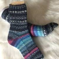 Handgestrickte Socken Größe 42/43 Bild 1