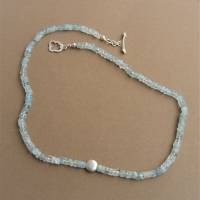 47 cm lange Aquamarin Halskette mit 925 Silber Knebelverschluss im Wolke-Design Bild 1