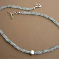 47 cm lange Aquamarin Halskette mit 925 Silber Knebelverschluss im Wolke-Design Bild 8