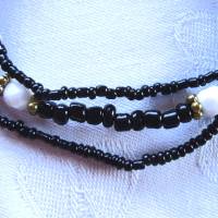 Perlenarmbänder-Set 3teilig Black and Withe handgefertigt von Hobbyhaus Bild 2