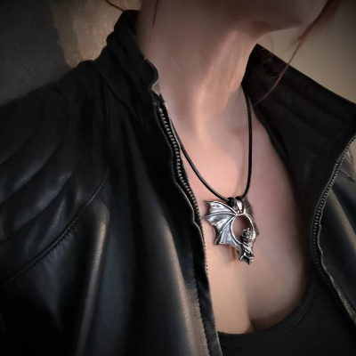 Kette, Lederkette, Fledermaus, Gothik