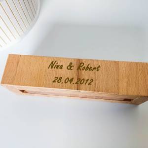 Ringbox aus Holz zur Hochzeit | Ringschatulle mit Personalisierung | Holzbox für Ringe aus Buche und Kirsche Bild 5