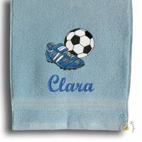 Besticktes personalisiertes Handtuch Duschtuch Gästetuch Fußball Stickerei Frotteetuch mit Namen Geburtstagsgeschenke Bild 1