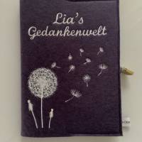Personalisiertes Tagebuch aus Filz mit Schloß Pusteblume Bild 1