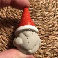 Niedlicher Wichtel aus Beton, kleiner Weihnachtsmann, verschiedene Farben, 5,5 cm Bild 6
