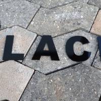 Buchstaben schwarz glänzend aus Acryl für Innen und Außen. Logo, Namen, Schriftzug Bild 4
