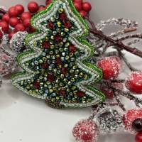 Brosche Weihnachtsbaum aus Glasperlen gefertigt. Schmuck Glasperlen Accessoire Bild 3