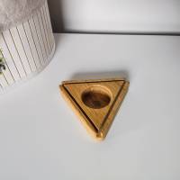 Design Teelichthalter Dreieck aus Holz | Holzdekoration für Kerzen aus Massivholz | Eichenholz Teelichthalter Bild 3