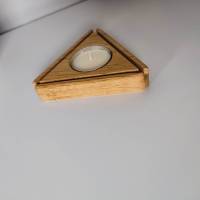 Design Teelichthalter Dreieck aus Holz | Holzdekoration für Kerzen aus Massivholz | Eichenholz Teelichthalter Bild 6