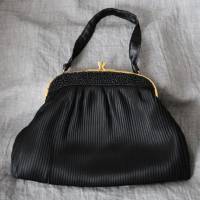 elegante Vintage Handtasche schwarze Seide Bild 1