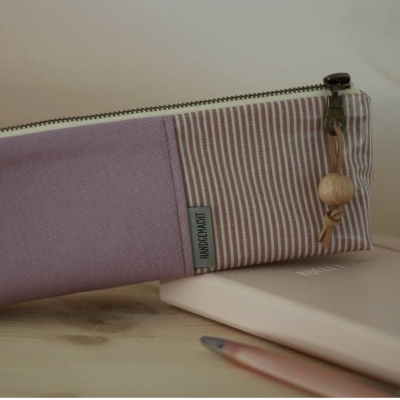 Federmäppchen Flieder