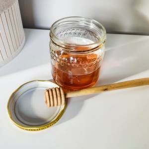 Langer Honiglöffel aus Nussholz | Handgemachter, gedrechselter Löffel für Honig | Küchenutensilien aus Holz Bild 2